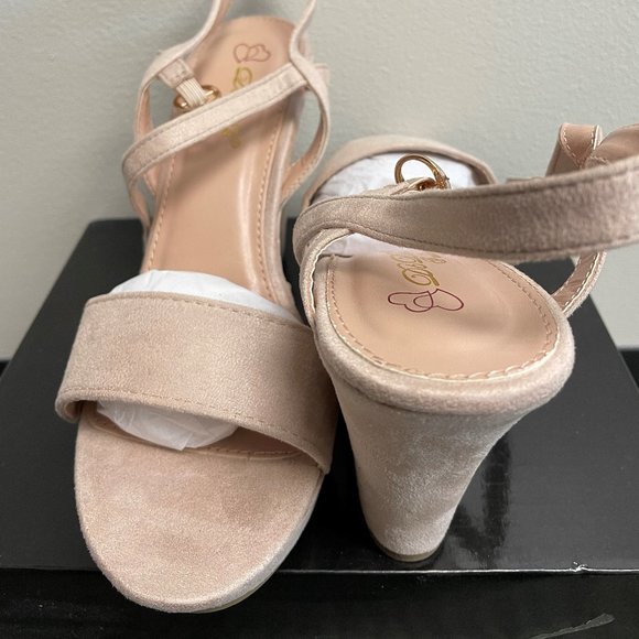 Open Toe Single Band Buckle Ankle Strappy Platform Wedge - Picture 2 of 4